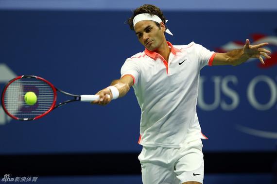  费德勒告别赛引泪目，球迷致敬传奇时刻