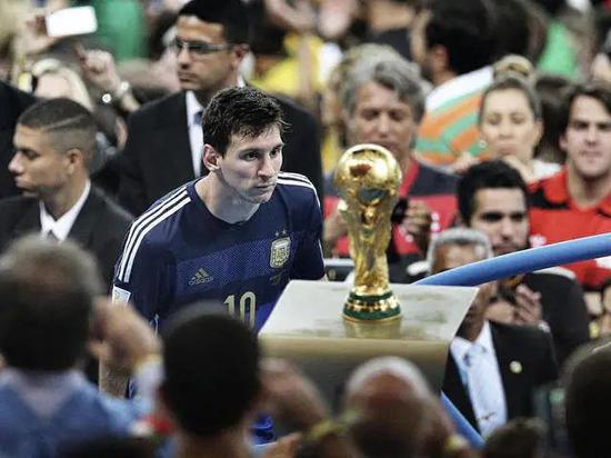  梅德韦杰夫决胜盘抢七绝杀晋级次轮