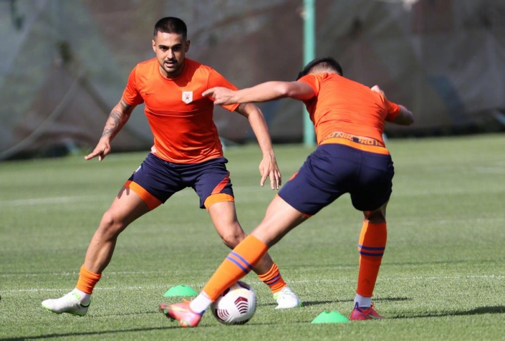  卫冕冠军强势归来剑指三连冠伟业