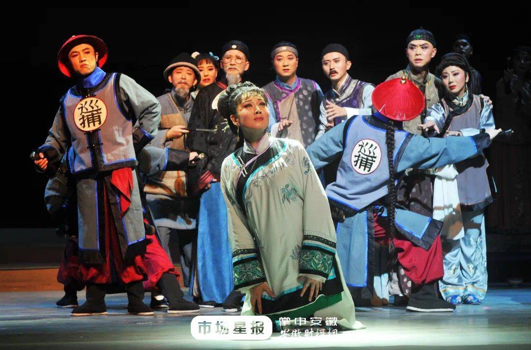  网前截击再现经典，复古打法惊艳观众