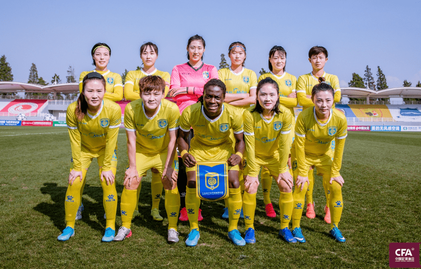  女足亚洲杯启幕战告捷，玫瑰军团展风采  
