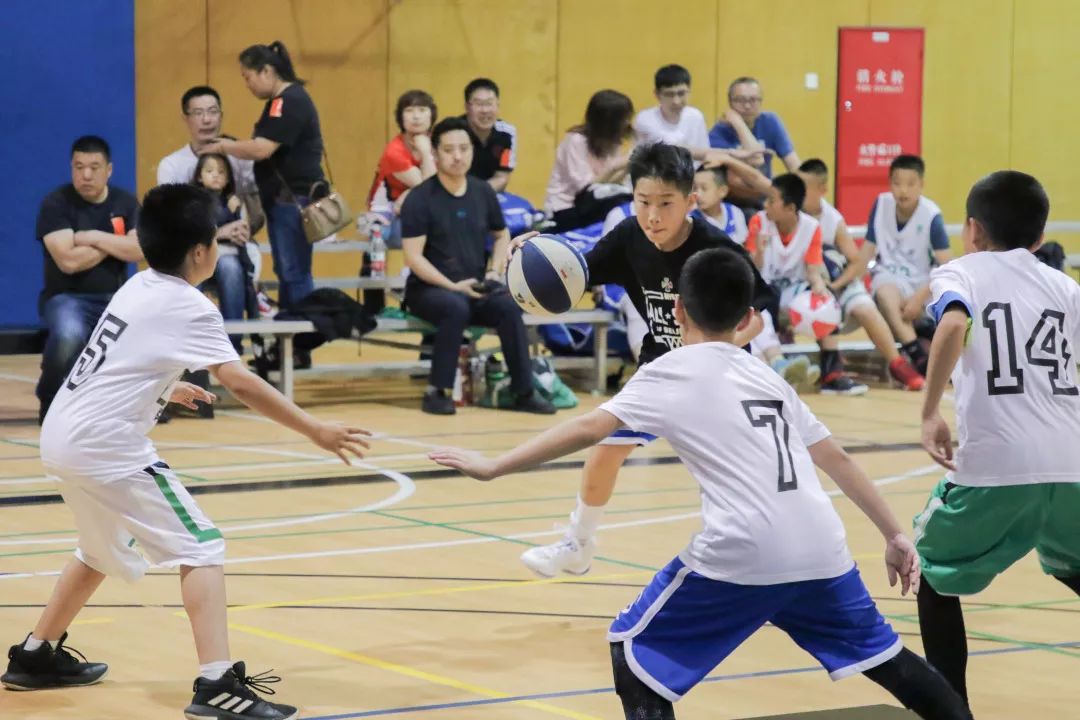  全明星周末欢乐多，技巧挑战赛趣味横生